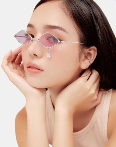  Mắt kính rhombus watery eyes 