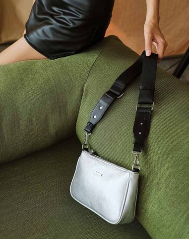  Túi Xách Nhỏ Phối Dây Webbing Bản Lớn 
