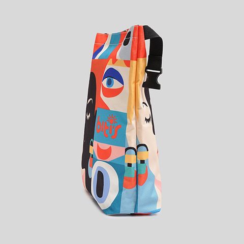  Túi Vải Thời Trang Biti’s Nữ Màu Kem BBTW00400KEM 