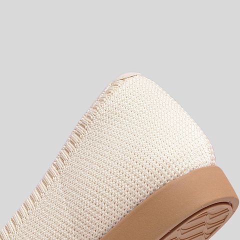  Giày Búp Bê Biti's Nữ Màu Kem BBW002700KEM 