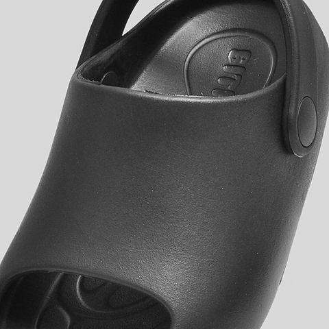  [Hạ 01 size] Dép Eva Biti's Trẻ Em Màu Đen BEB004700DEN 