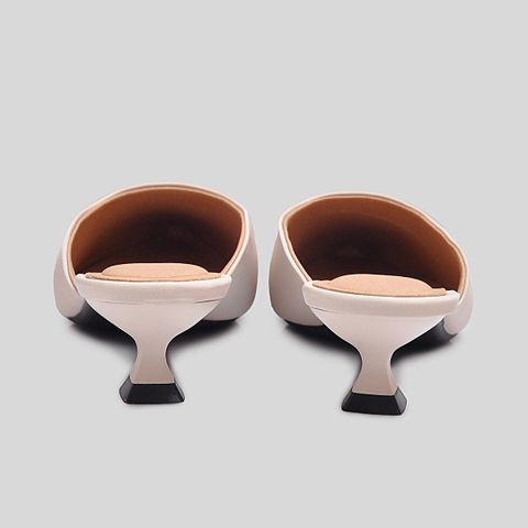  Dép Cao Gót Biti’s Nữ Màu Kem BFW005388KEM 