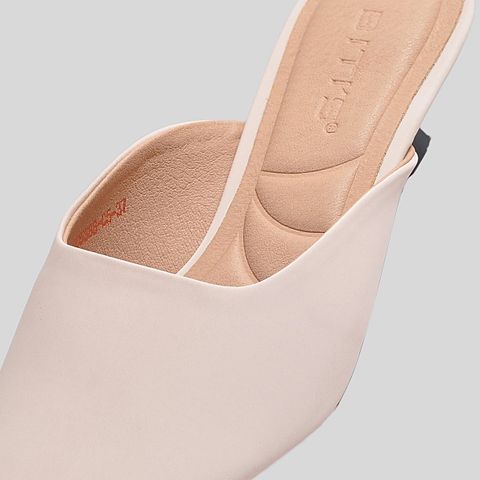  Dép Cao Gót Biti’s Nữ Màu Kem BFW005388KEM 