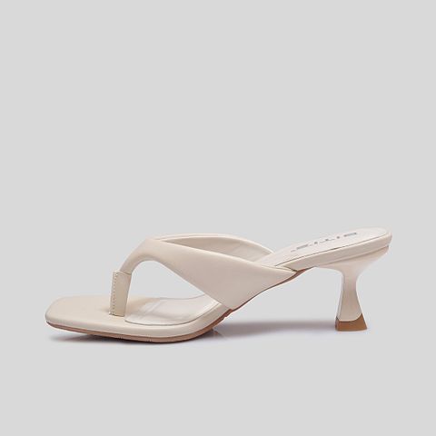  Dép Cao Gót Biti’s Nữ Màu Kem BFW005488KEM 