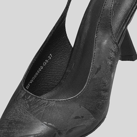  Giày Cao Gót Biti's Nữ Màu Đen BFW006888DEN 