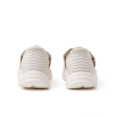  Giày Thể Thao Biti's Bé Gái Hand Free Màu Kem BSG002800KEM 