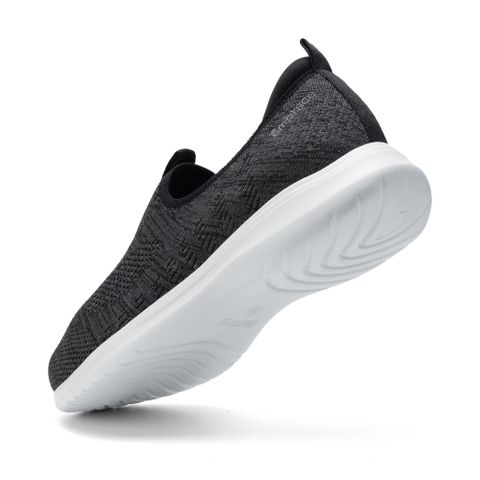  Giày Thể Thao Biti's Êmbrace Nữ Màu Đen BSW004800DEN 