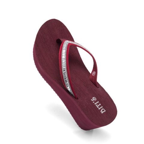  Dép Biti's Nữ Màu Đỏ Đậm BXW020500DOD 