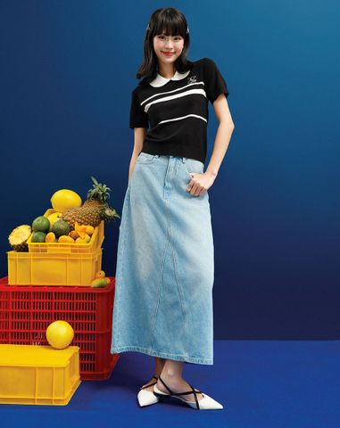  Áo dệt kim cổ lá sen thêu sợi kim tuyến 