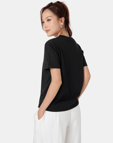  Áo thun trơn màu cổ tim form fit 