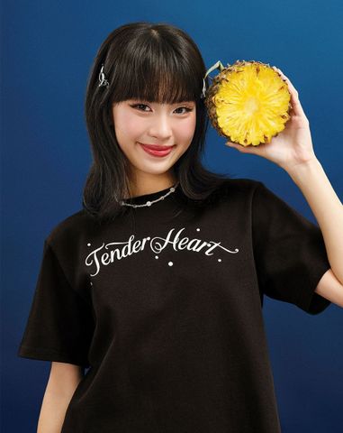  Áo thun form Regular tay ngắn in silicon Tender Heart 