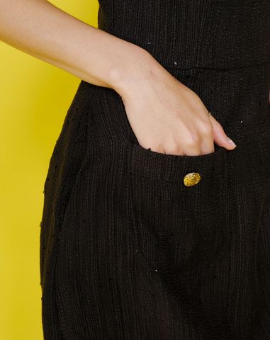  Đầm mini vải tweed phối túi 