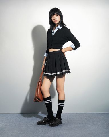  Chân váy mini xếp li phối ren 