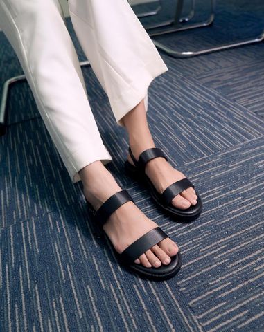  Giày Sandal Đế Bệt Quai Ngang 