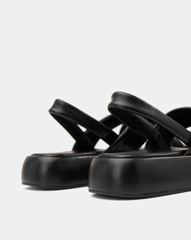  Giày Sandal Quai Chéo Hiệu Ứng Phồng 