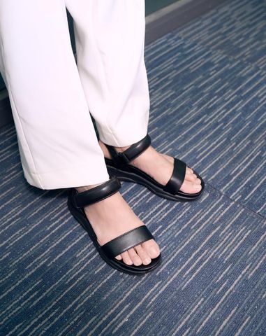  Giày Sandal Quai Phồng 