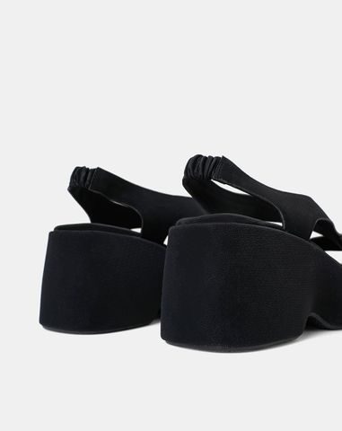  Giày Sandal Đế Xuồng Quai Cách Điệu 