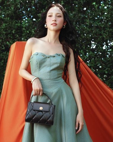  Túi Xách Nhỏ Top Handle Dập Trang Trí 