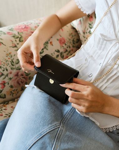  Ví Ngắn Nắp Gập Có Dây Đeo 