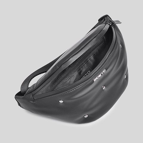  Túi Đeo Chéo Gosto Nữ Màu Đen GBSW01200DEN 