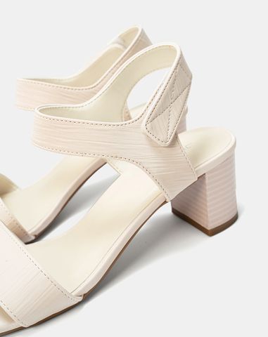  Giày Sandal Cơ Bản Quai Ngang 