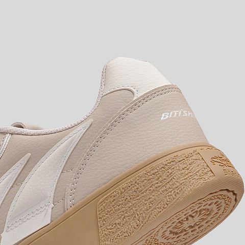  Giày Thể Thao Biti's Hunter Nam Màu Kem HSM008601KEM 
