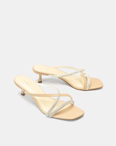  Giày Sandal Quai Đá 