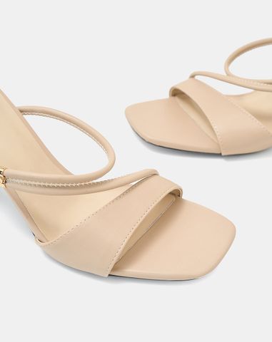  Giày Sandal Gót Vuông Phối Quai Kiểu 