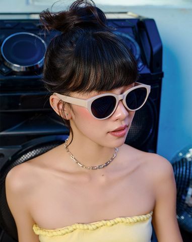  Mắt kính dáng tròn 