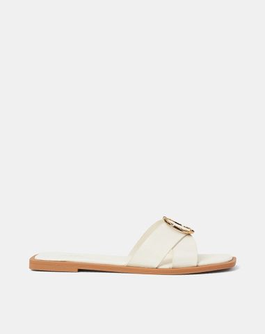  Giày Sandal Bệt Gắn Khoá Trang Trí 