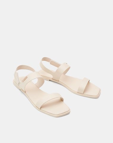  Giày Sandal Đế Bệt Quai Ngang Phối Khóa Trang Trí 