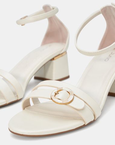  Giày Sandal Phối Khoá Trang Trí 