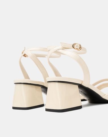  Giày Sandal Quai Dây Mảnh 