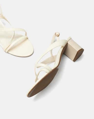  Giày Sandal Quai Chéo 