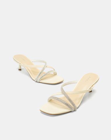  Giày Sandal Quai Đá 