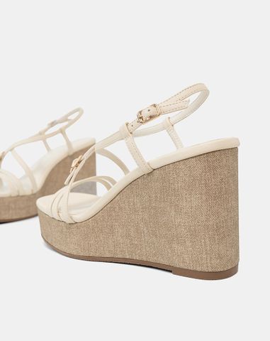  Giày Sandal Đế Xuồng Quai Cách Điệu 