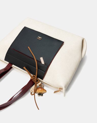  Túi Xách Lớn Gắn Charm Croissant 