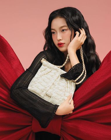  Túi Xách Nhỏ Bear Hug 