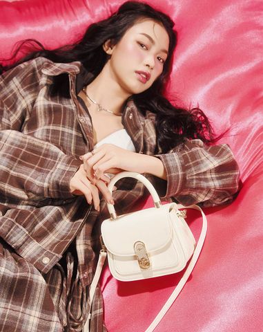  Túi Xách Nhỏ Top Handle Phối Khoá Xoay Trang Trí 