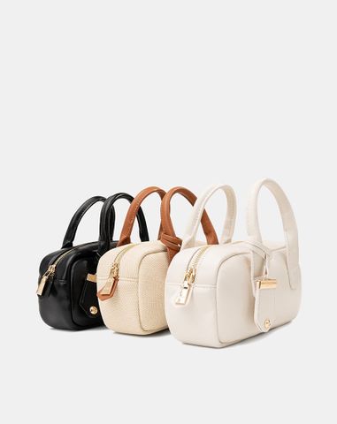  Túi Xách Nhỏ Form Chữ Nhật Phối Charm 