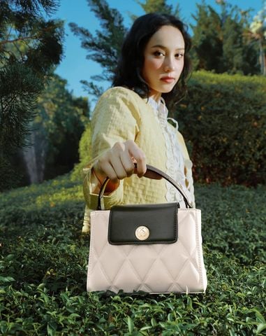  Túi Xách Nhỏ Top Handle Dập Trang Trí 