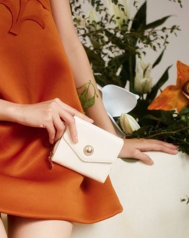  Ví Nắp Tam Giác Trang Trí Khoá Tròn Juno 