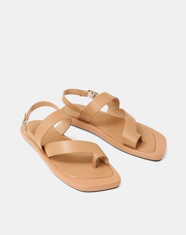  Giày Sandal Đế Bệt Quai Xỏ Ngón Cách Điệu 