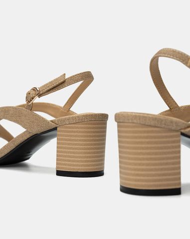  Giày Sandal Quai Chéo 