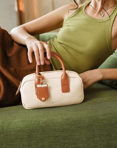  Túi Xách Nhỏ Form Chữ Nhật Phối Charm 