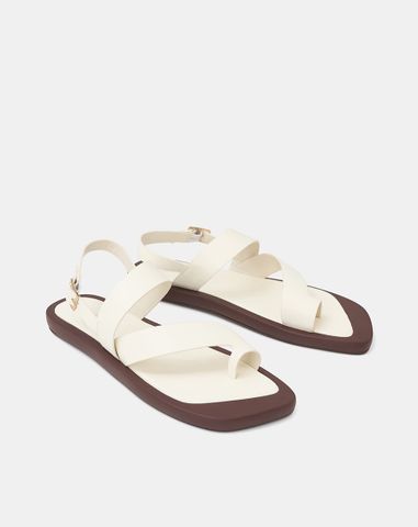  Giày Sandal Đế Bệt Quai Xỏ Ngón Cách Điệu 