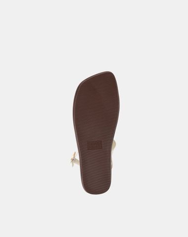  Giày Sandal Đế Bệt Quai Xỏ Ngón Cách Điệu 