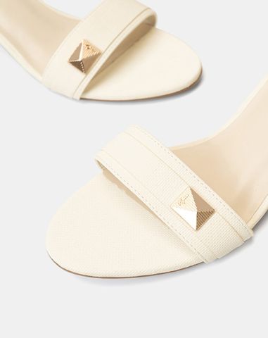  Giày Sandal Gót Vuông Phối Khóa Trang Trí 