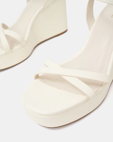  Giày Sandal Đế Xuồng Quai Chéo 