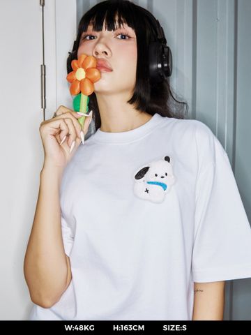  Áo thun unisex Newzy Wonder oversized 100% cotton đính bông hoa NZATH008 